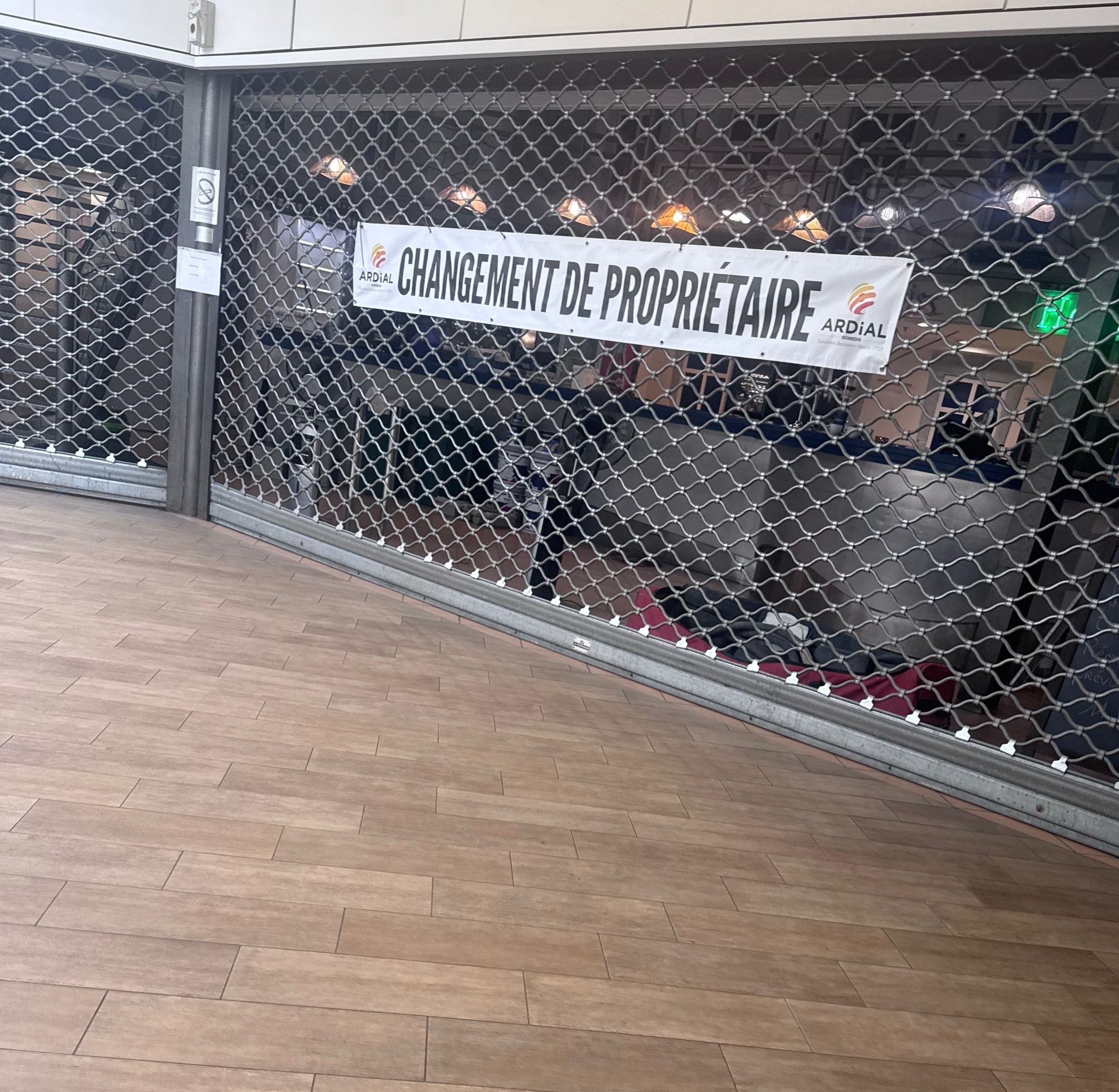 FERMETURE PROVISOIRE DU BOULEVARD CAFÉ DANS LA GALERIE D’HYPER U