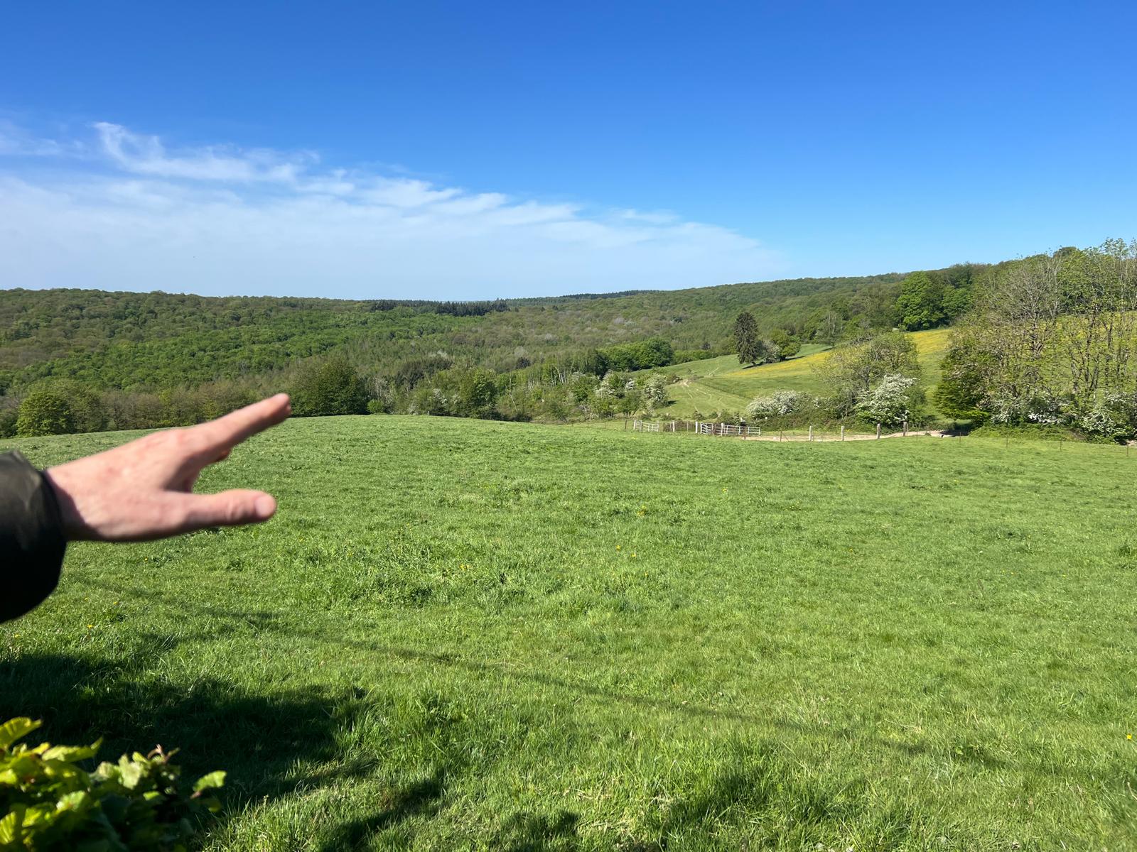 LA RAISON A FINI PAR L’EMPORTER : LE PROJET DU PARC AGRIVOLTAÏQUE SUSPENDU